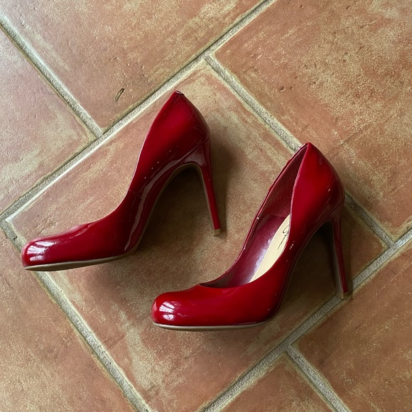 Jessica Simpson Red Pumps - Picture 4 of 6